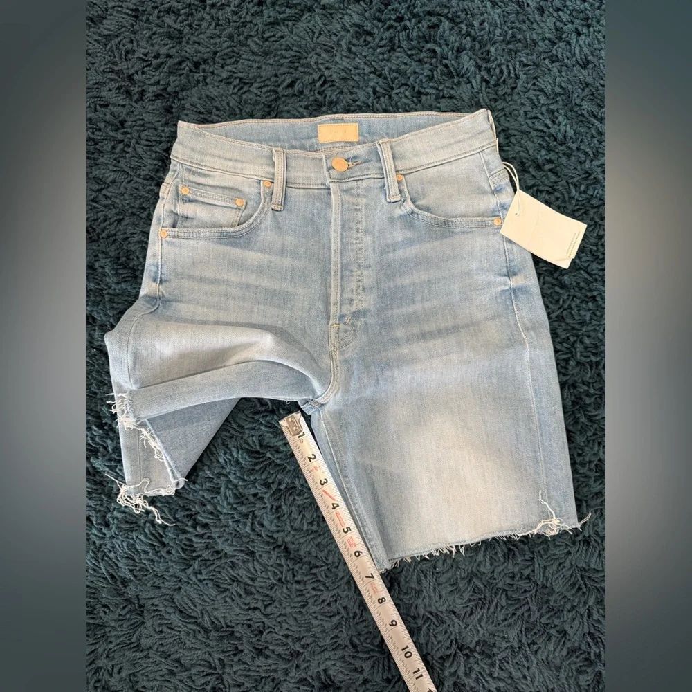 NWT Mother The Tripper Light Blue Denim Women Shorts Size 25 - Picture 4 of 13